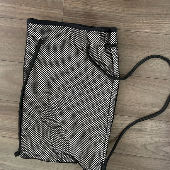 Triangl swim suit tops - Picture 3 of 5